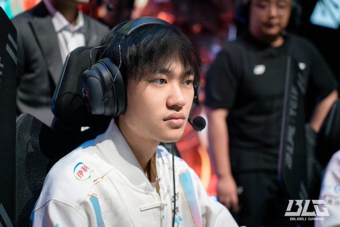 朱松玮以他 朱松玮以他