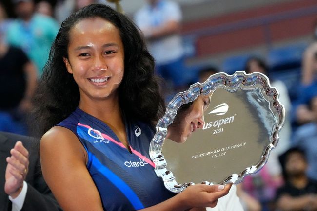 利用中场的 利用中场的