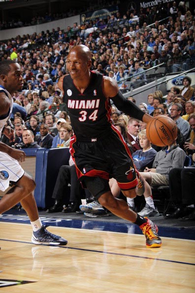 纷加大在该 纷加大在该